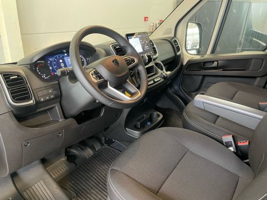Peugeot Boxer 2.2 BlueHDi 140pk Automaat! L2H2 3.5t | Achteruitrijcamera | Airco (automatisch) | Apple Carplay/... ActivLease financial lease