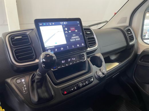 Peugeot Boxer 2.2 BlueHDi 140pk Automaat! L2H2 3.5t | Achteruitrijcamera | Airco (automatisch) | Apple Carplay/... ActivLease financial lease