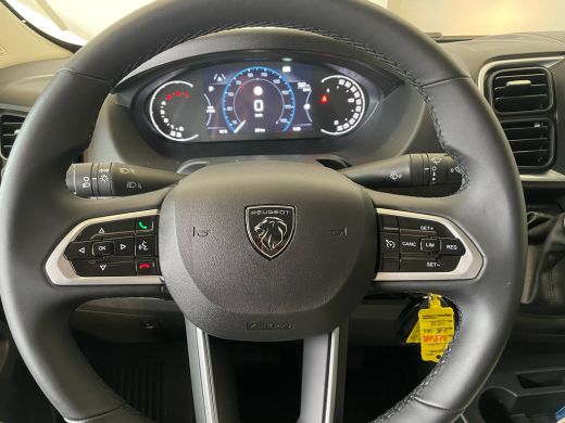 Peugeot Boxer 2.2 BlueHDi 140pk Automaat! L2H2 3.5t | Achteruitrijcamera | Airco (automatisch) | Apple Carplay/... ActivLease financial lease