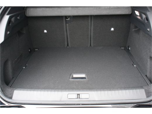 Peugeot E-3008 Peugeot 73KWH GT 214PK / NAVI / LEDER / CLIMA / FULL-LED / 20" LMV / KEYLESS / 360° CAMERA / ADAP... ActivLease financial lease