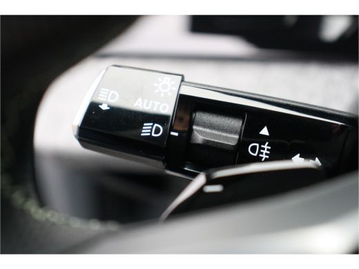 Peugeot E-3008 Peugeot 73KWH GT 214PK / NAVI / LEDER / CLIMA / FULL-LED / 20" LMV / KEYLESS / 360° CAMERA / ADAP... ActivLease financial lease