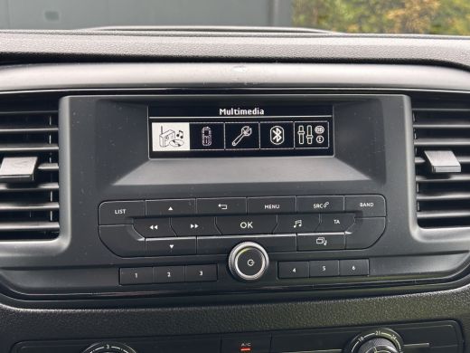 Peugeot Expert 1.5 BlueHDI 102 PK / L2H1 / TREKHAAK / AIRCO / CRUISE / BLUETOOTH ActivLease financial lease