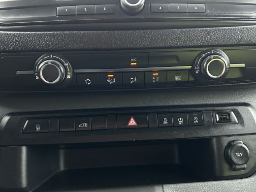 Peugeot Expert 1.5 BlueHDI 102 PK / L2H1 / TREKHAAK / AIRCO / CRUISE / BLUETOOTH ActivLease financial lease