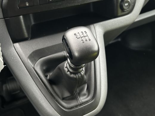 Peugeot Expert 1.5 BlueHDI 102 PK / L2H1 / TREKHAAK / AIRCO / CRUISE / BLUETOOTH ActivLease financial lease