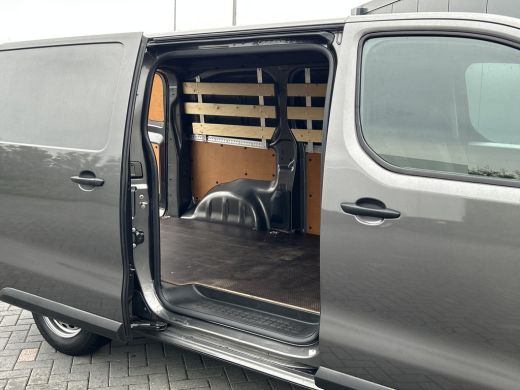 Peugeot Expert 1.5 BlueHDI 102 PK / L2H1 / TREKHAAK / AIRCO / CRUISE / BLUETOOTH ActivLease financial lease