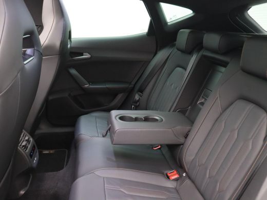 Seat Formentor 1.4 e-Hybrid VZ Performance 245PK DSG Full led, 360 gr. camera, alarm, panoramadak, volleder, ele... ActivLease financial lease