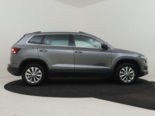 Skoda Karoq 1.5 TSI ACT Business Edition l Camera l Apple Car Play l Navigatie l Elektr. Inklapbare spiegels ... ActivLease financial lease