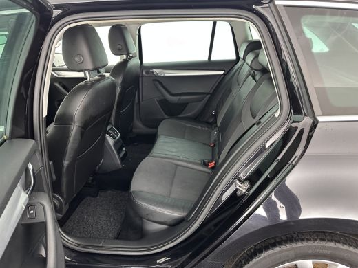 Skoda Octavia Combi 1.6 TDI Greentech Clever Edition Aut. *LEATHER-FABRIC | NAVI-FULLMAP | COMFORT-SEATS | DAB+... ActivLease financial lease