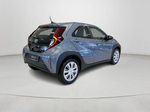 Toyota Aygo X 1.0 VVT-i MT Play ActivLease financial lease