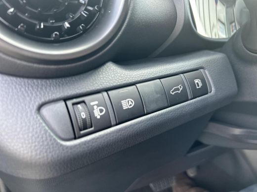 Toyota C-HR 1.8 Hybrid 140 Dynamic (Navigatie - Elektrische achterklep) ActivLease financial lease