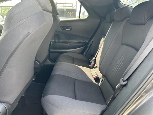 Toyota C-HR 1.8 Hybrid 140 Dynamic (Navigatie - Elektrische achterklep) ActivLease financial lease