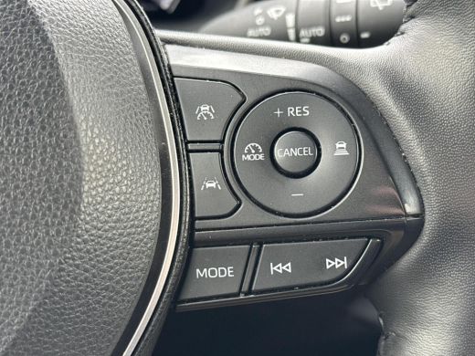 Toyota Corolla Cross Hybrid 200 Dynamic **NAVIGATIE/ STOEL EN STUURWIELVERWARMING/ PARKEERSENSOREN VOOR EN ACHTER/ 36 ... ActivLease financial lease