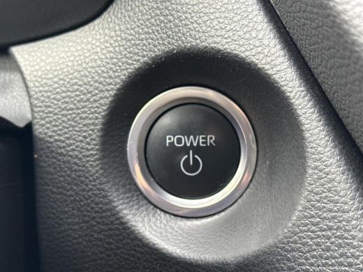 Toyota Corolla Cross Hybrid 200 Dynamic **NAVIGATIE/ STOEL EN STUURWIELVERWARMING/ PARKEERSENSOREN VOOR EN ACHTER/ 36 ... ActivLease financial lease