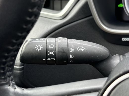 Toyota Corolla Cross Hybrid 200 Dynamic **NAVIGATIE/ STOEL EN STUURWIELVERWARMING/ PARKEERSENSOREN VOOR EN ACHTER/ 36 ... ActivLease financial lease