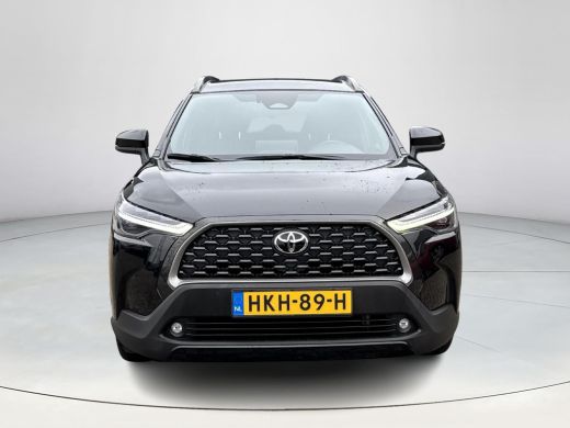 Toyota Corolla Cross Hybrid 200 Dynamic **NAVIGATIE/ STOEL EN STUURWIELVERWARMING/ PARKEERSENSOREN VOOR EN ACHTER/ 36 ... ActivLease financial lease