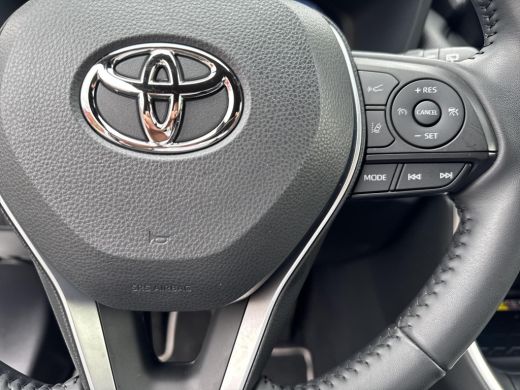 Toyota RAV4 2.5 Hybrid AWD Style | 06-10141018 Voor meer Informatie ActivLease financial lease
