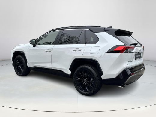 Toyota RAV4 2.5 Hybrid AWD Style | 06-10141018 Voor meer Informatie ActivLease financial lease