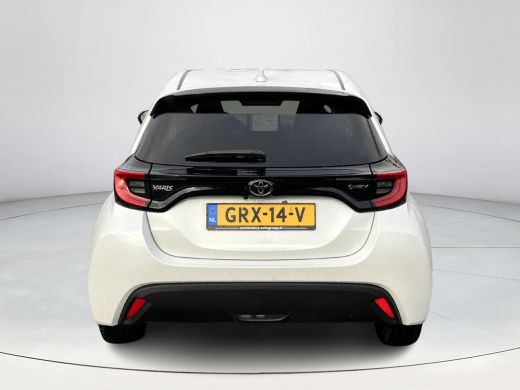 Toyota Yaris 1.5 Hybrid 115 First Edition ActivLease financial lease