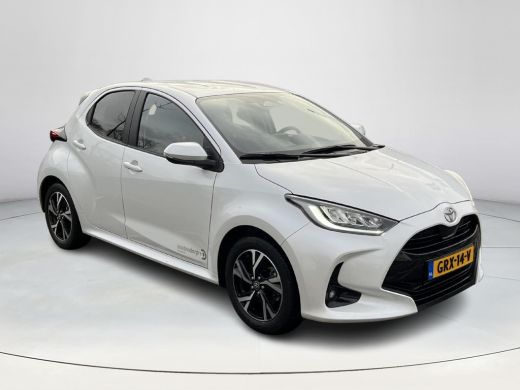 Toyota Yaris 1.5 Hybrid 115 First Edition ActivLease financial lease