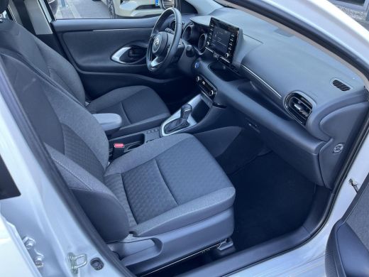 Toyota Yaris 1.5 Hybrid Dynamic | Apple CarPlay/Android auto | Achteruitrijcamera | Parkeersensoren achter ActivLease financial lease