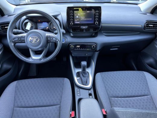 Toyota Yaris 1.5 Hybrid Dynamic | Apple CarPlay/Android auto | Achteruitrijcamera | Parkeersensoren achter ActivLease financial lease