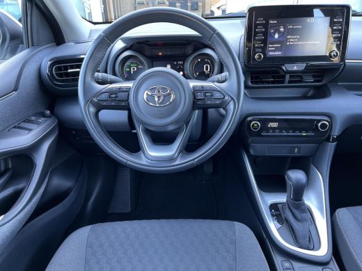 Toyota Yaris 1.5 Hybrid Dynamic | Apple CarPlay/Android auto | Achteruitrijcamera | Parkeersensoren achter ActivLease financial lease