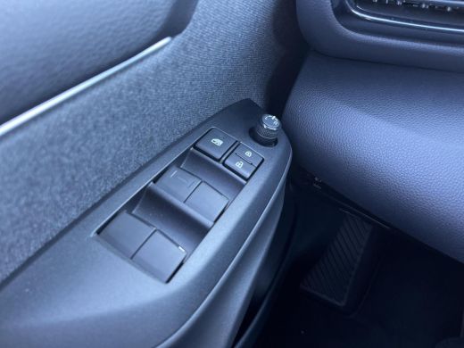 Toyota Yaris 1.5 Hybrid Dynamic | Apple CarPlay/Android auto | Achteruitrijcamera | Parkeersensoren achter ActivLease financial lease