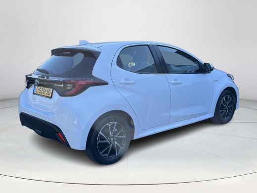 Toyota Yaris 1.5 Hybrid Dynamic | Apple CarPlay/Android auto | Achteruitrijcamera | Parkeersensoren achter ActivLease financial lease
