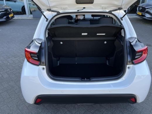 Toyota Yaris 1.5 Hybrid Dynamic | Apple CarPlay/Android auto | Achteruitrijcamera | Parkeersensoren achter ActivLease financial lease