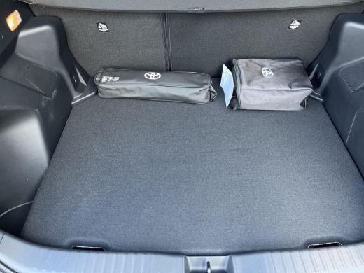 Toyota Yaris Cross 1.5 Hybrid 130 First Edition | All-in prijs | Comfort pack ActivLease financial lease