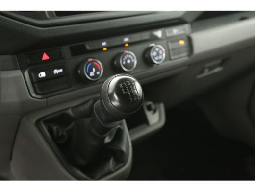 Volkswagen Crafter 30 2.0 TDI L3H3 140PK Airco Cruise Parkeersensoren 3 Persoons Elektrpakket ActivLease financial lease