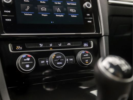 Volkswagen Golf 1.5 TSI Sportline (VIRTUAL COCKPIT, 4 CILINDER, APPLE CARPLAY, GROOT NAVI, ALCANTARA SPORTSTOELEN... ActivLease financial lease