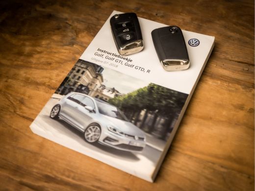 Volkswagen Golf 1.5 TSI Sportline (VIRTUAL COCKPIT, 4 CILINDER, APPLE CARPLAY, GROOT NAVI, ALCANTARA SPORTSTOELEN... ActivLease financial lease