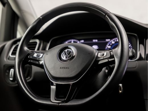 Volkswagen Golf 1.5 TSI Sportline (VIRTUAL COCKPIT, 4 CILINDER, APPLE CARPLAY, GROOT NAVI, ALCANTARA SPORTSTOELEN... ActivLease financial lease