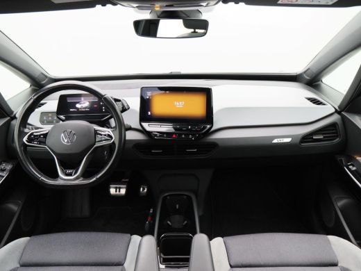 Volkswagen ID.3 First Max 58 kWh 204 Pk | Adaptive Cruise | Panoramadak | Camera | CarPlay | Navigatie | Stoelver... ActivLease financial lease