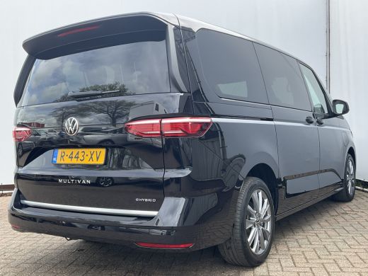 Volkswagen Multivan 7-Pers 1.4 eHybrid 266PK L2H1 tyle Carplay Electr.Schuifdeuren PHEV Plug-in ActivLease financial lease