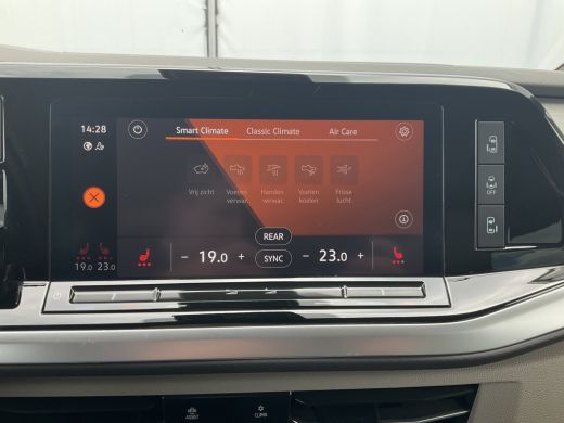 Volkswagen Multivan 7-Pers 1.4 eHybrid 266PK L2H1 tyle Carplay Electr.Schuifdeuren PHEV Plug-in ActivLease financial lease
