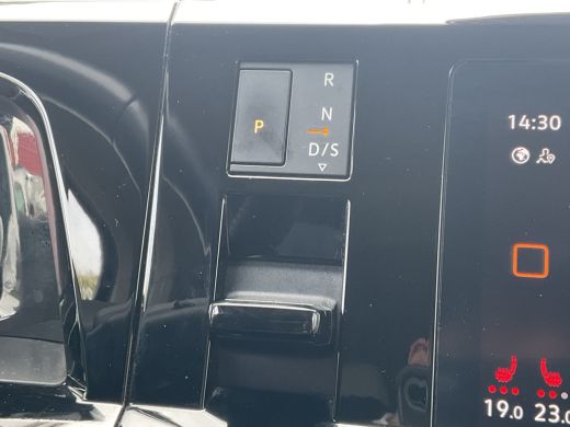 Volkswagen Multivan 7-Pers 1.4 eHybrid 266PK L2H1 tyle Carplay Electr.Schuifdeuren PHEV Plug-in ActivLease financial lease
