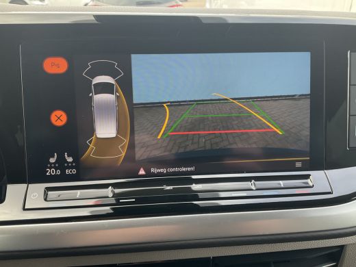 Volkswagen Multivan 7-Pers 1.4 eHybrid 266PK L2H1 tyle Carplay Electr.Schuifdeuren PHEV Plug-in ActivLease financial lease