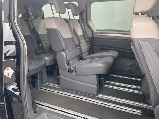 Volkswagen Multivan 7-Pers 1.4 eHybrid 266PK L2H1 tyle Carplay Electr.Schuifdeuren PHEV Plug-in ActivLease financial lease