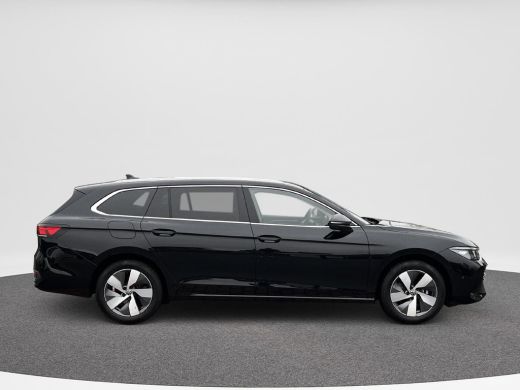 Volkswagen Passat Variant 1.5 eTSI Business | Trekhaak | ERGO | ACC | ActivLease financial lease