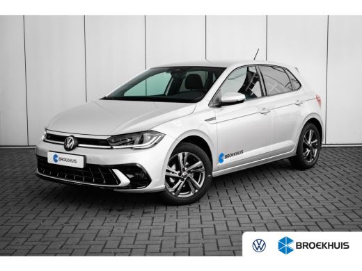 Volkswagen Polo Volkswagen R-Line Business | 'App-Connect' draadloze smartphone integratie | Achterbank in ongeli... Volkswagen Polo Volkswagen R-Line Business | 'App-Connect' draadloze smartphone integratie | Achterbank in ongeli...