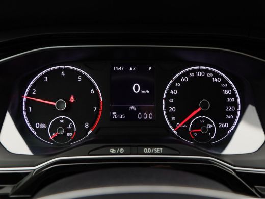 Volkswagen Polo 1.0 TSi Automaat Highline | Navigatie | Adaptive Cruise | Climate Control | Camera | Carplay | 70... ActivLease financial lease