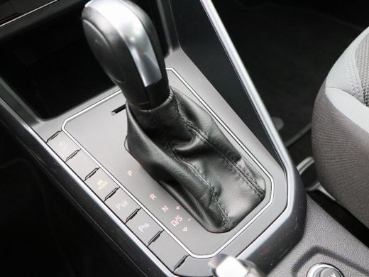 Volkswagen Polo 1.0 TSi Automaat Highline | Navigatie | Adaptive Cruise | Climate Control | Camera | Carplay | 70... ActivLease financial lease