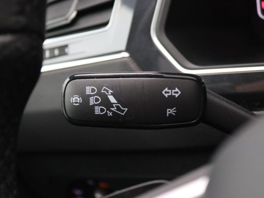 Volkswagen Tiguan 1.4 TSI eHybrid R-Line Business 245PK DSG matrix led, panoramadak, achteruitrijcamera, stuur-stoe... ActivLease financial lease
