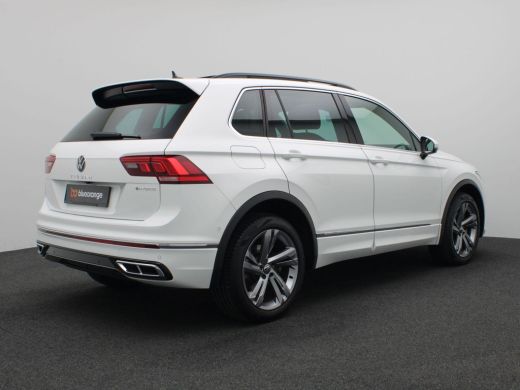 Volkswagen Tiguan 1.4 TSI eHybrid R-Line Business 245PK DSG matrix led, panoramadak, achteruitrijcamera, stuur-stoe... ActivLease financial lease