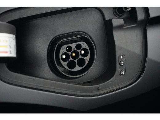 Volkswagen Tiguan Volkswagen 1.4 TSI eHybrid R-Line Business+ | Black Style | Panoramadak | Adaptive Cruise | Navi | ActivLease financial lease