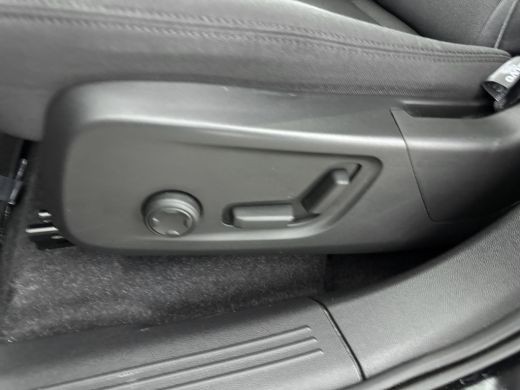 Volvo  C40 Volvo Recharge Twin Intro Edition 78 kWh | Trekhaak | Getint Glas| PDC + Camera | Elektrische ach... ActivLease financial lease