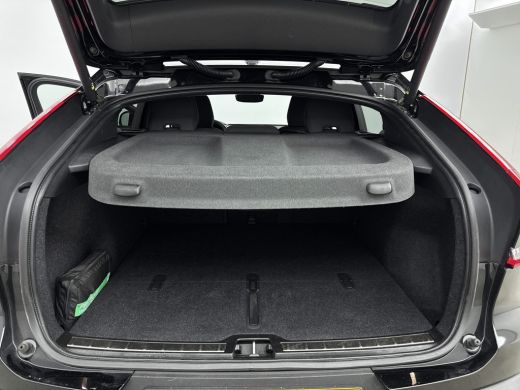 Volvo  C40 Volvo Recharge Twin Intro Edition 78 kWh | Trekhaak | Getint Glas| PDC + Camera | Elektrische ach... ActivLease financial lease