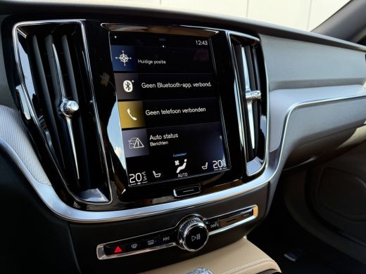 Volvo  V60 Volvo T6 Twin Engine AWD Inscription | Camera | Adaptive Cruise | BLIS | Stoelverwarming | Leder ... ActivLease financial lease